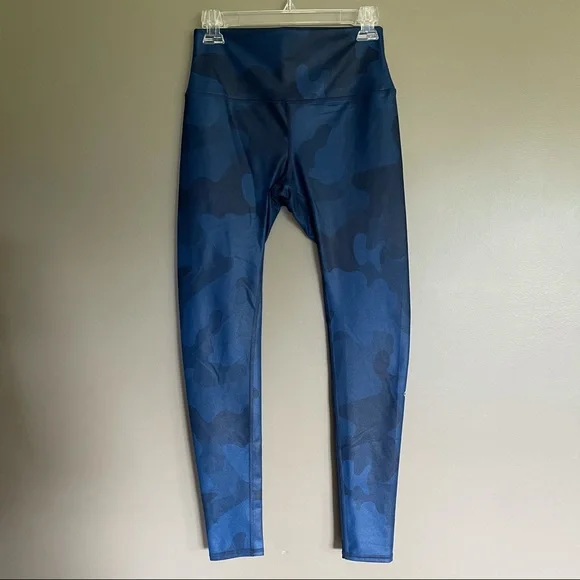 ALO Yoga Navy Blue Camo Airbrush Legging High Rise - Picture 6 of 16